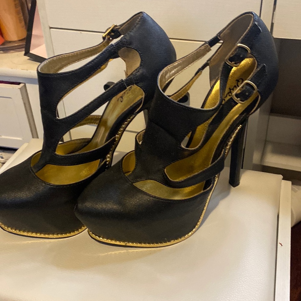 Black high shoes